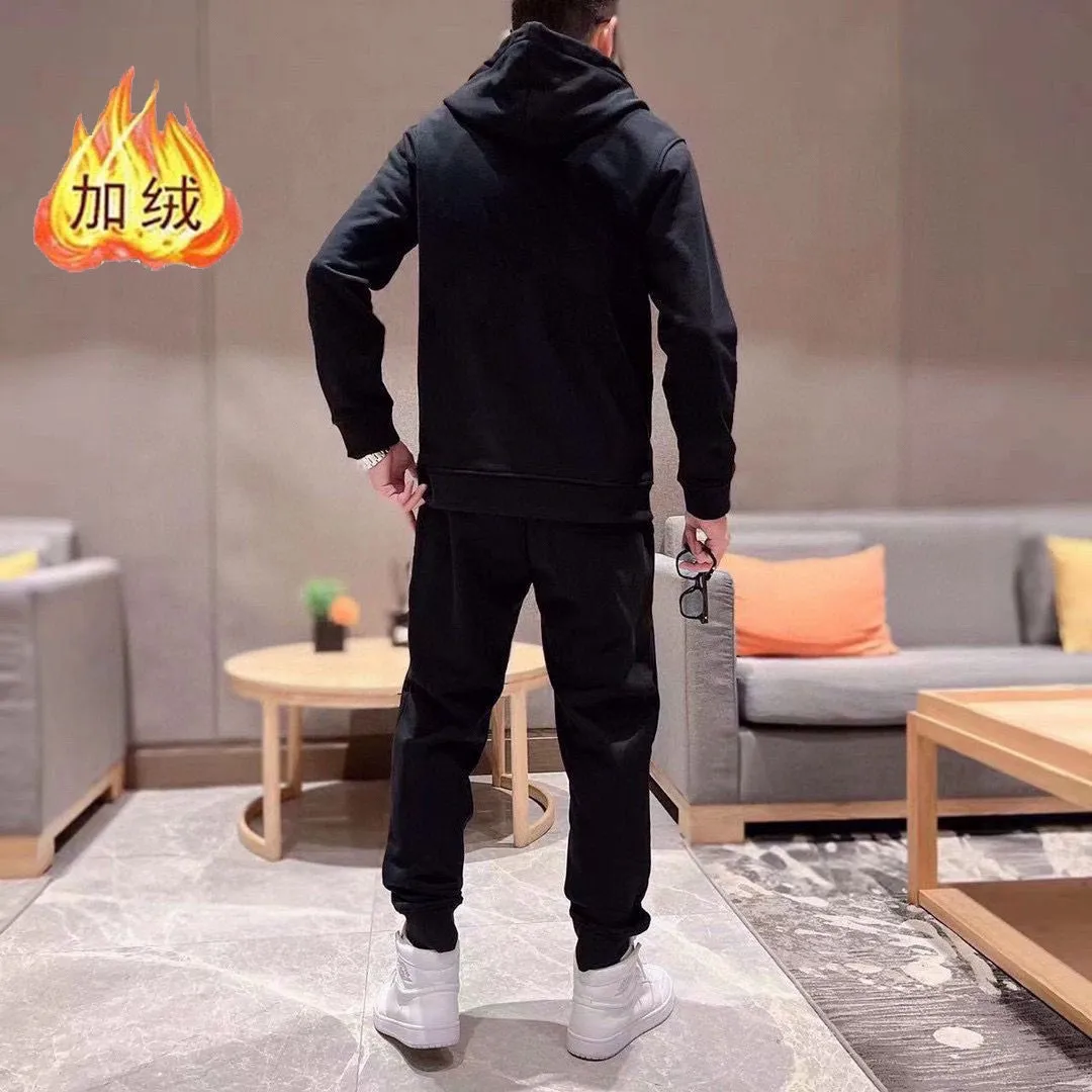 🅿️460 brand [ChampionHearts] (thick velvet) 2025 spring new product, celebrities’ favorite fashionable casual suit, clean and neat tailoring, full of urban style. Made of high-quality customized fabrics, the inner warmth is excellent, the hand feels soft and dry, and the upper body effect is crisp and stylish. The three-dimensional cutting process and the pattern are all of high standards, and the silhouette version has the right benefits! It is not tight at all, and you feel good when you put it on. So many top-quality raw materials create high-end products with unparalleled value. It is the first choice for high-end fashion people. (Size: M-4XL can wear up to 200 pounds)